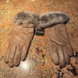 Danier Tan Leather Gloves with Gray Fur Trim